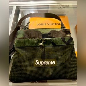 Supreme CrossBody Bag Adjustable Strap